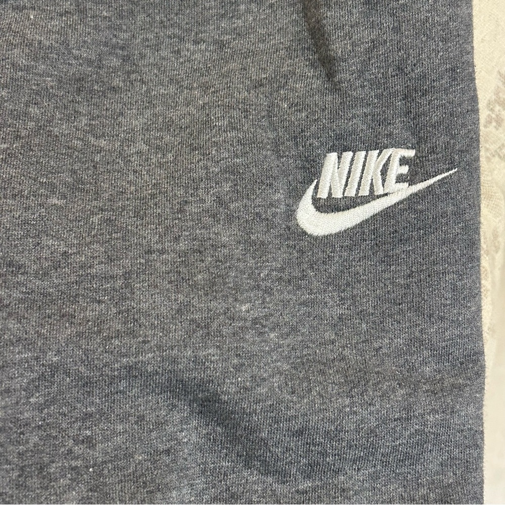 Nike Men’s Gray Sweatpants Track Pants Joggers Swoosh Logo Pockets Roomy Sz XXL - Picture 4 of 11